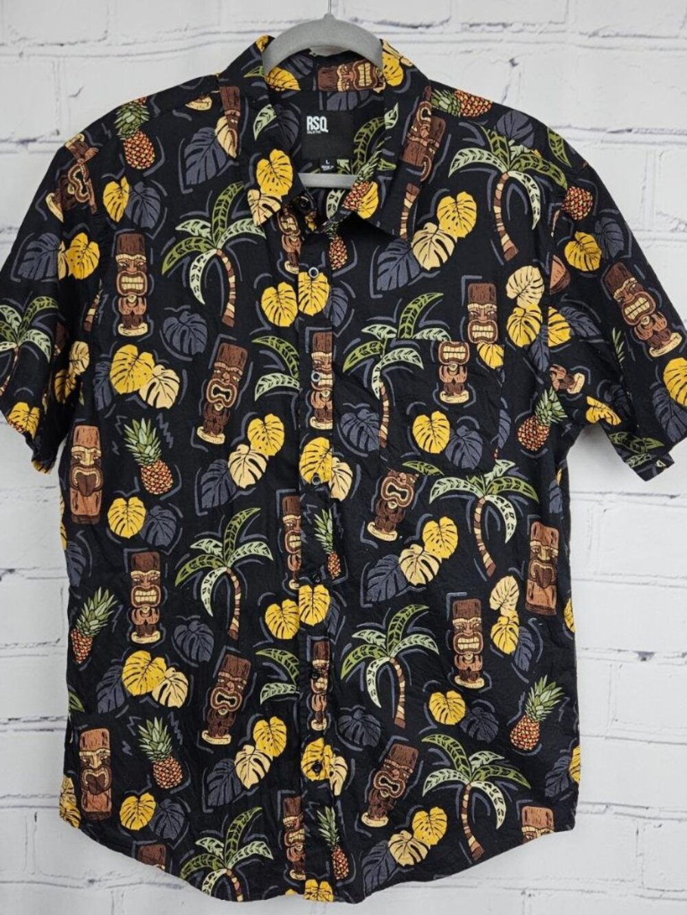 RSQ Collective Mens L Tropical Tiki Print Button-Up Shirt Hawaiian Vacation